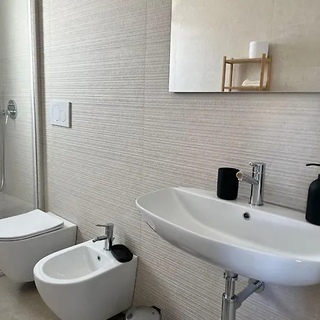 דירה Crisalide A Mare בארי