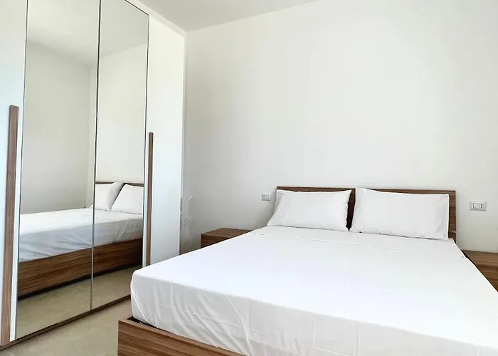 Crisalide A Mare * باري